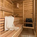 Slaaphuys Bed & Sauna אלקמאר