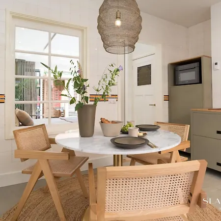 Slaaphuys Bed & Sauna *