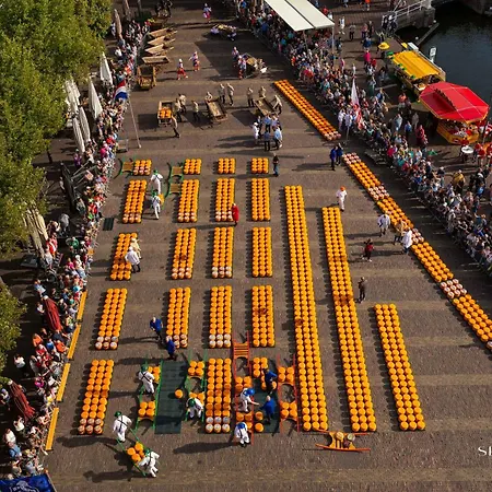 Slaaphuys Bed & Sauna アルクマール